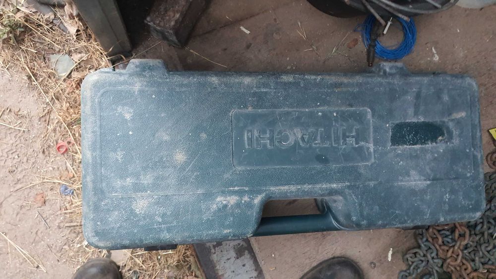 Rebarbadeira Hitachi 230