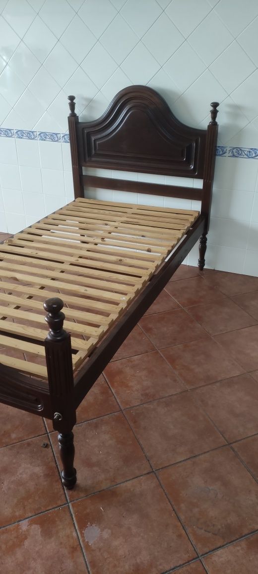 Cama de solteiro