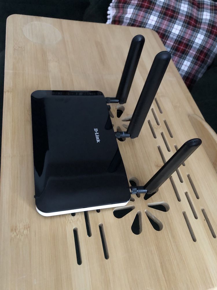 Router modem D-Link DWR-960 do LTE 4G na kartę SIM czarny Wwa/inpost