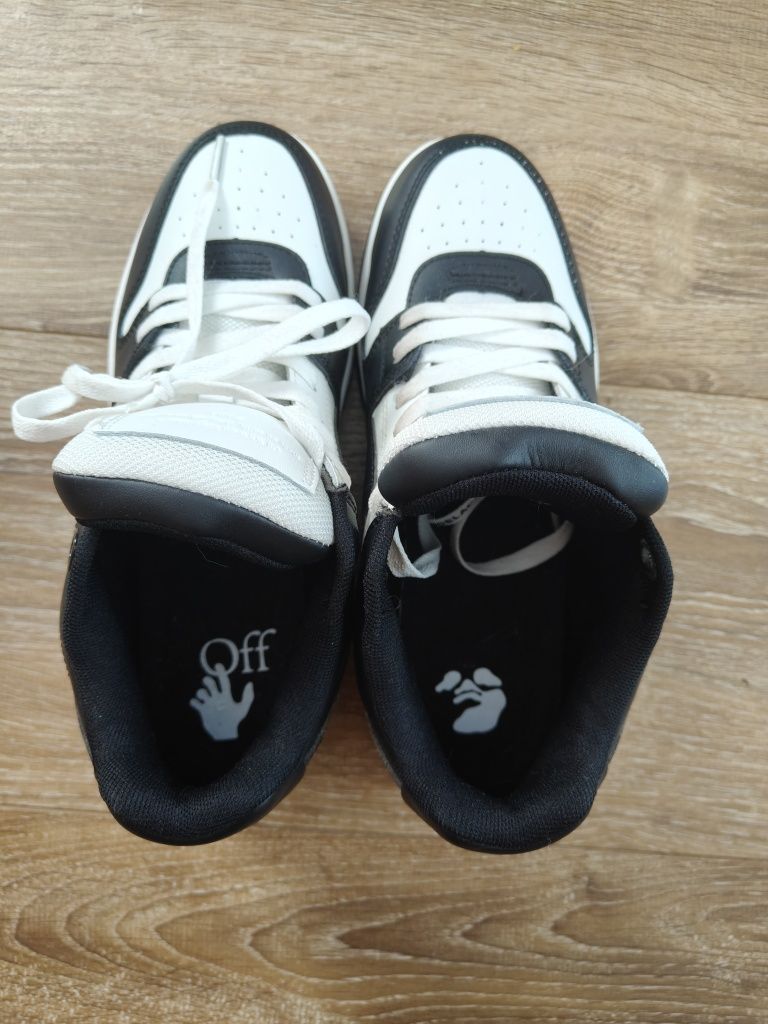 Czarne sneakersy off-white out off office 40