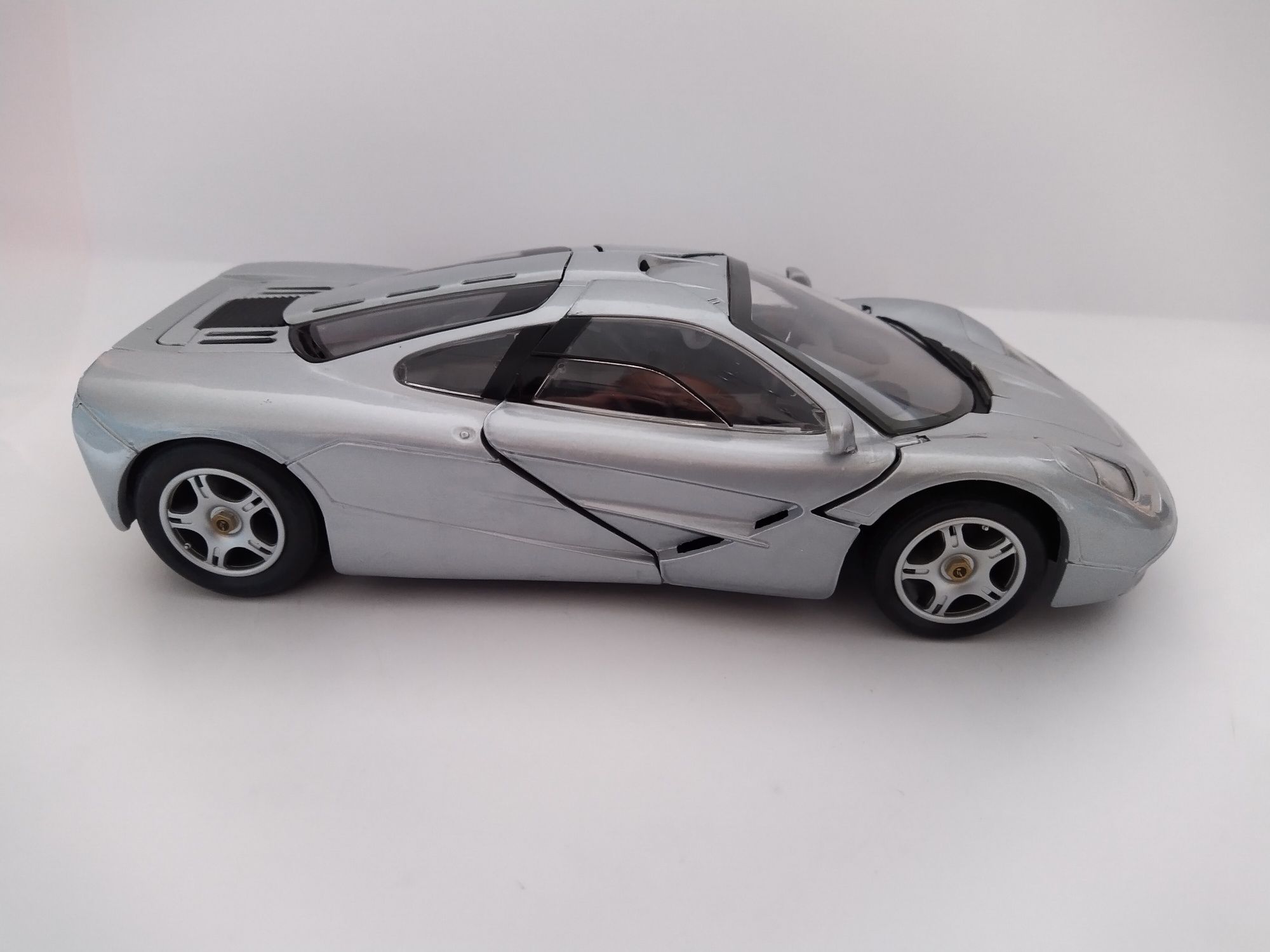 Mclaren F1 Maisto Skala 1:18