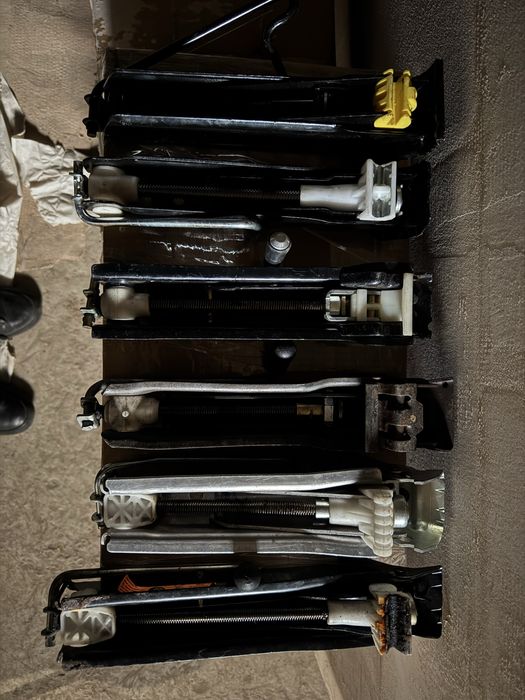 Домкрат оригінальний