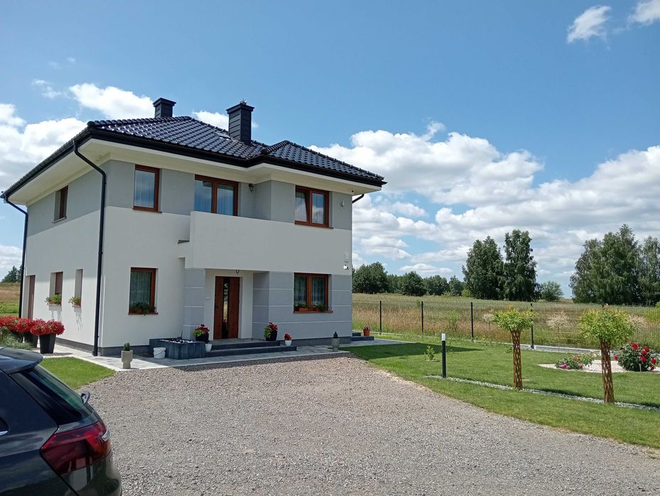 Sprzedam dom piętrowy