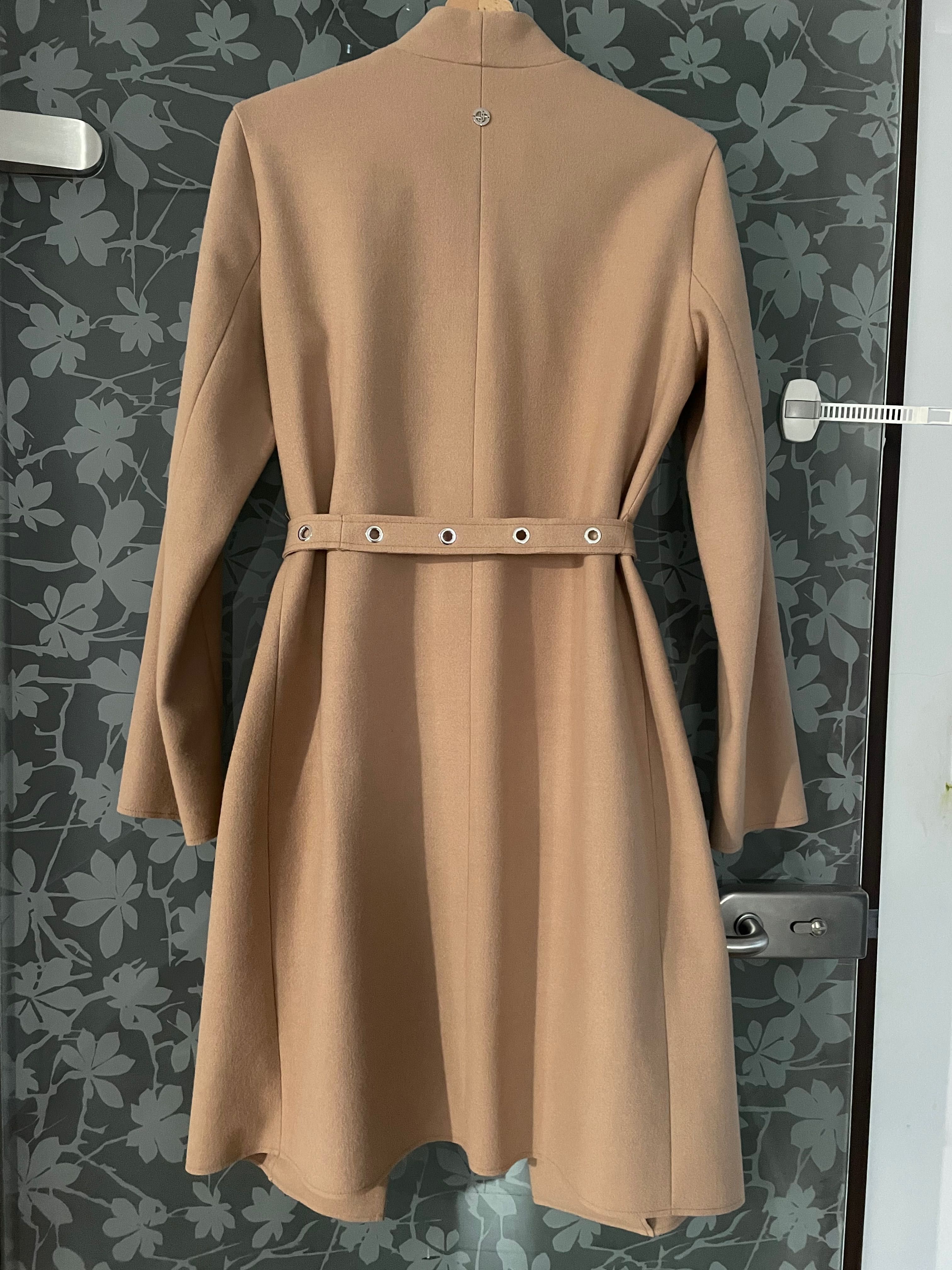 Lekki Camelowy płaszczyk Janbor - made in Poland