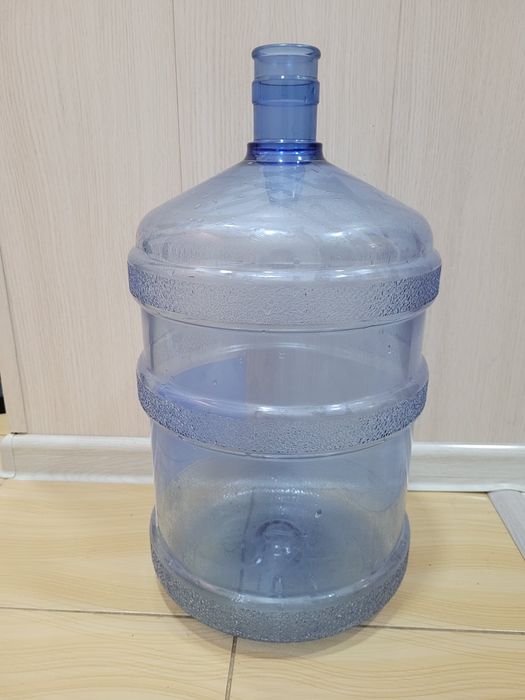 Бутиль для води під кулер.