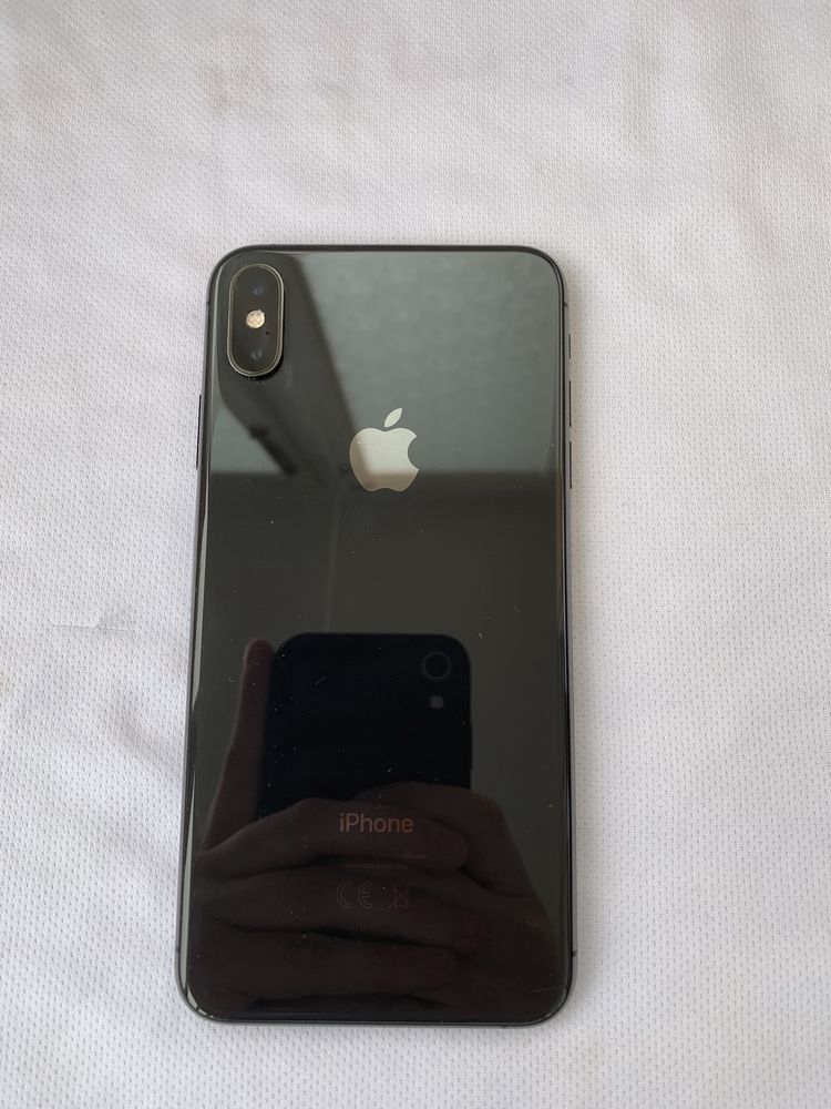Iphone Xs max 64 face id