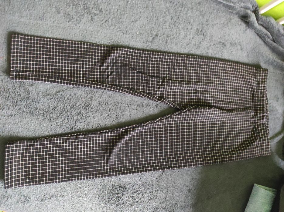 Legginsy dziewczęce i 2 spódniczki