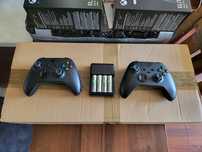 Xbox Series X dwa pady + akumulatory + ładowarka
.
. - .