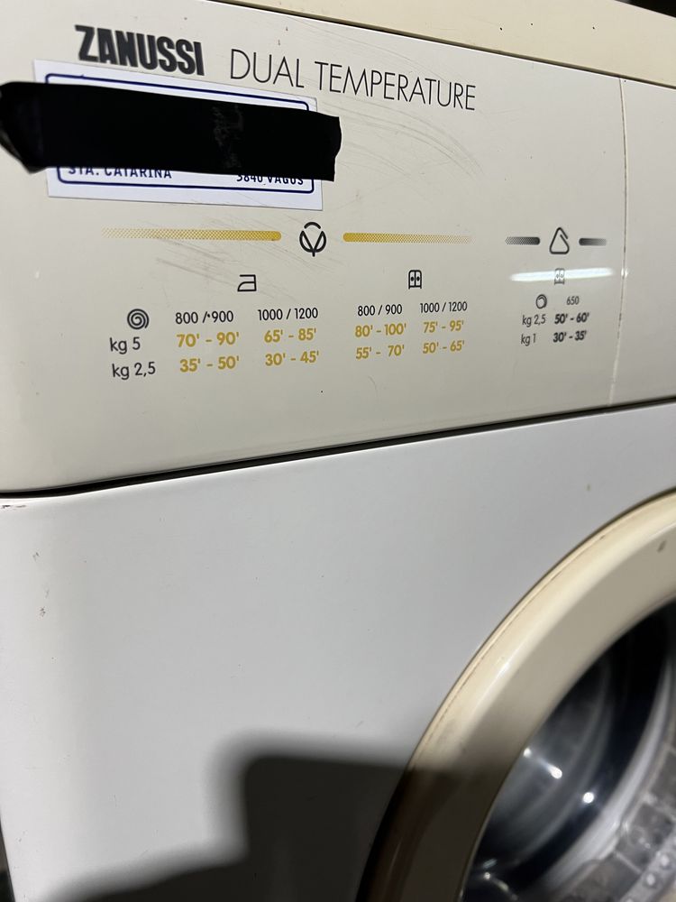 Máquina de secar roupa zanussi 5kg