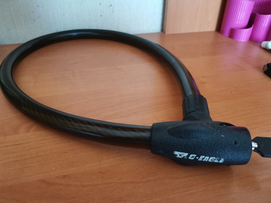 Трос для мотоцикла, мопеда.