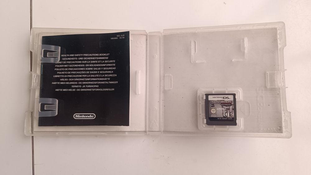 Jogo nintendo DS transformers war for cybertron autobots