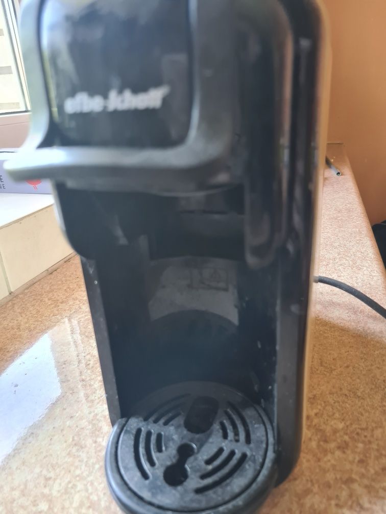 Ekspres do kawy kapsułkowy Efbe-Schott o mocy 1450W