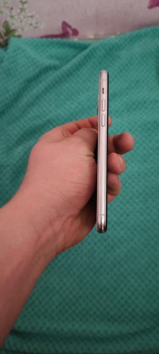 Продам Айфон 11 про