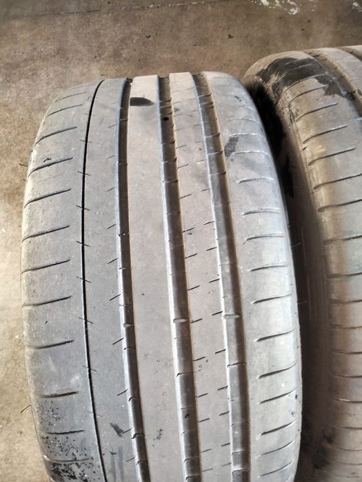 255 40 R20 Michelin