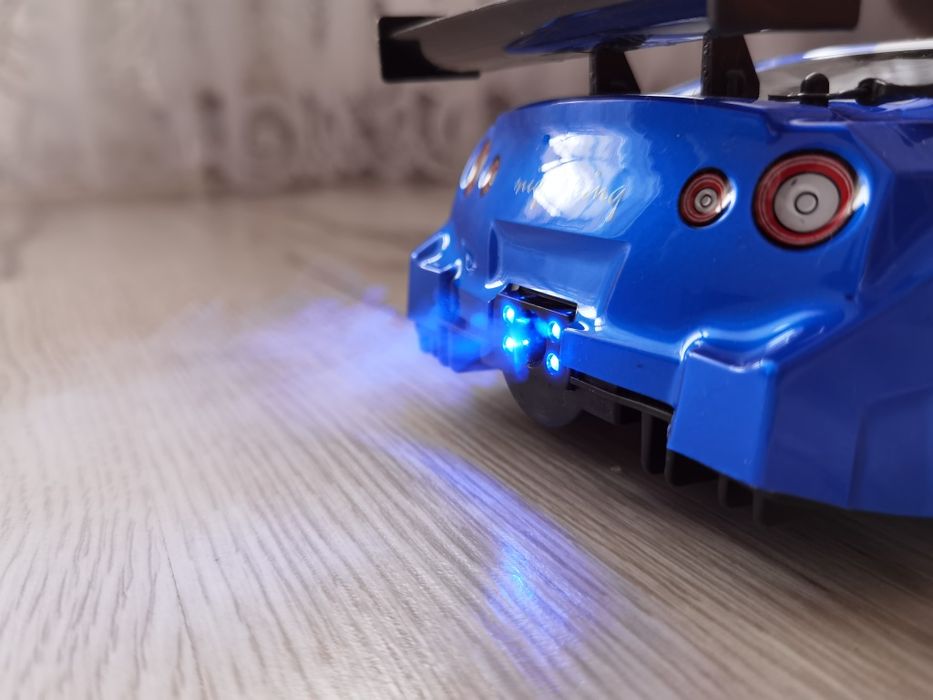 Samochód zdalnie sterowany Nissan R35 GTR do Driftu RC 4wd Nitro Dym