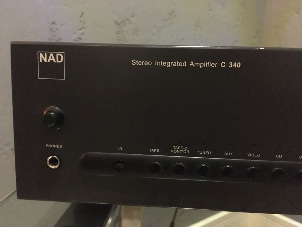 NAD C340 wzmacniacz