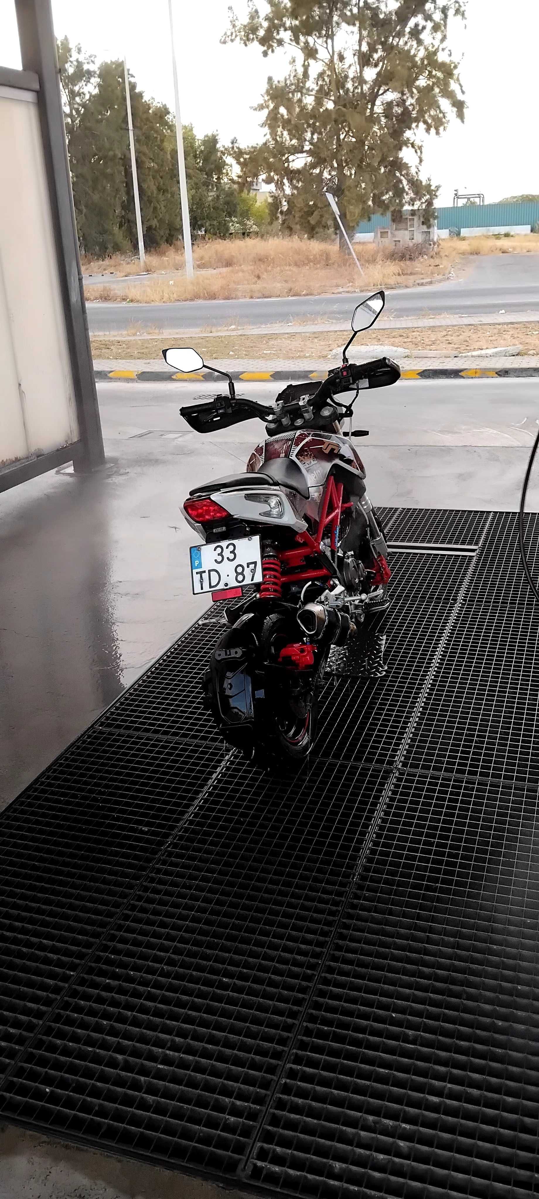 Benelli 125cc tnt