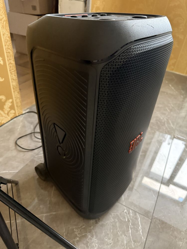 JBL partybox 320