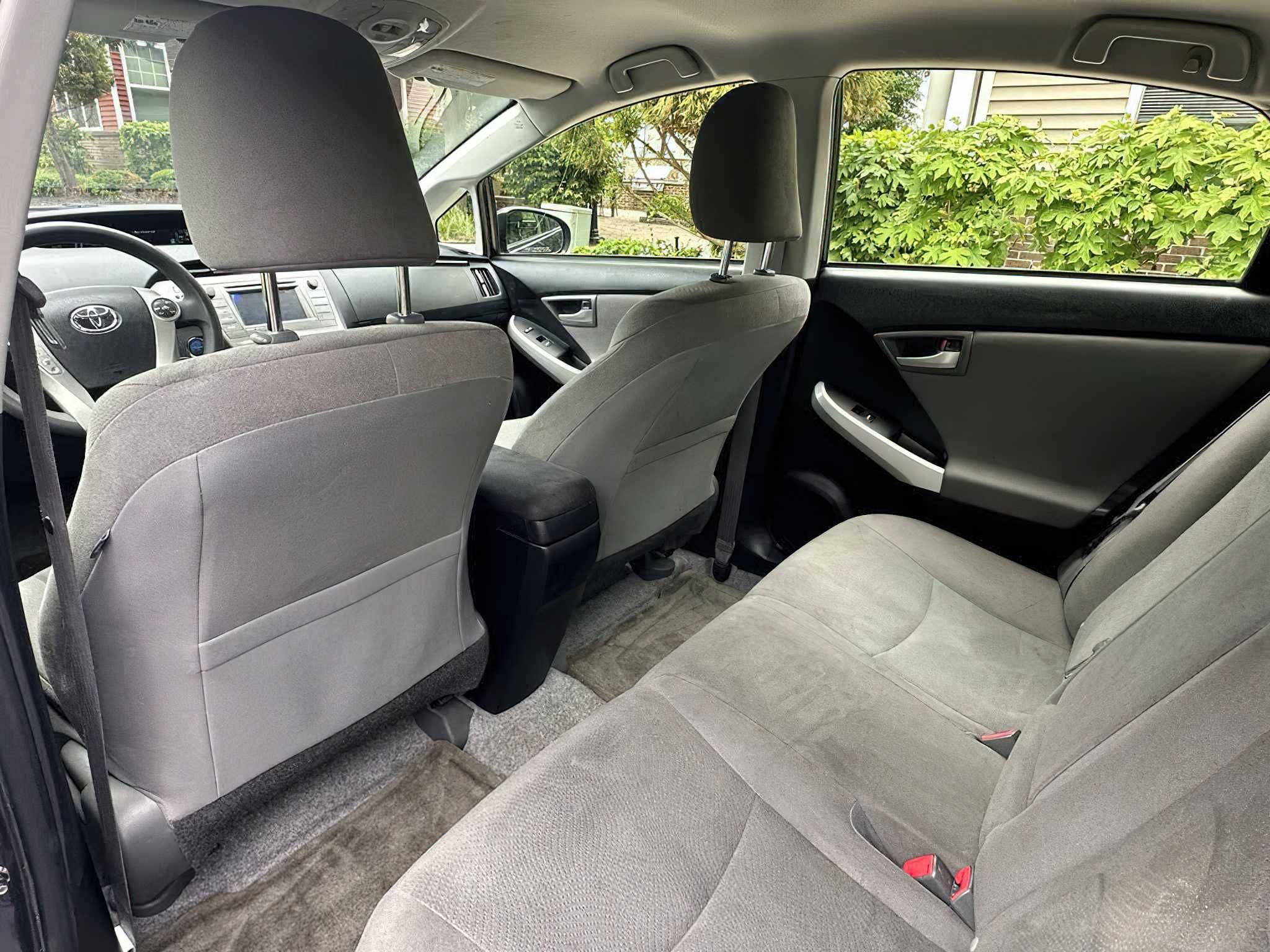 Toyota Prius One 2014
