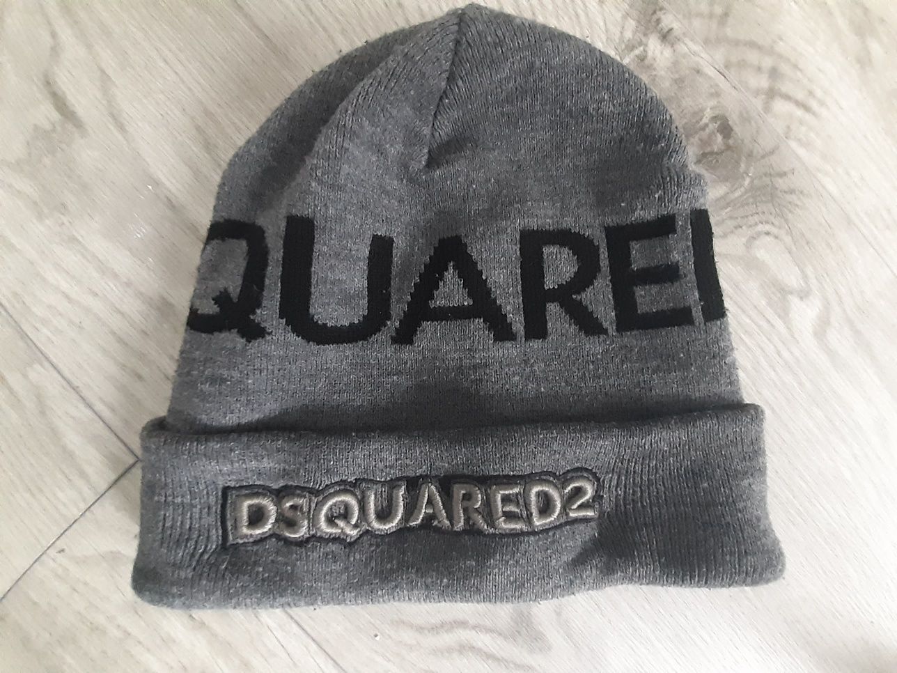 Dsquared2  czapka