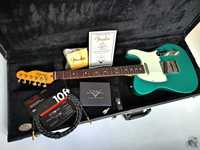 Fender® Custom Shop Deluxe Birds-eye Telecaster® '2010 Ocean Turquoise