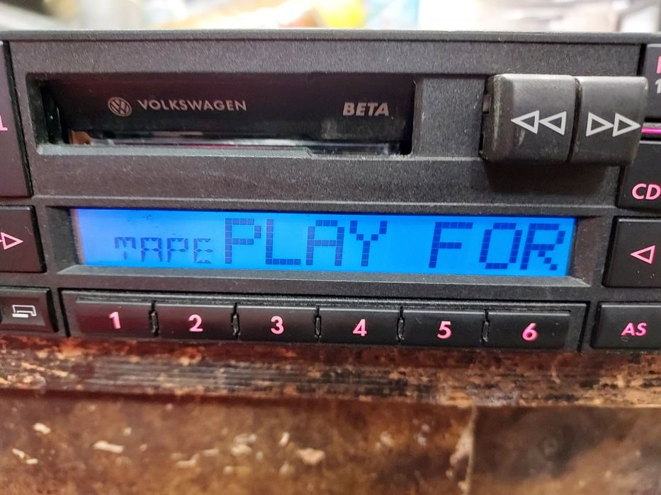 Radiomagnetofon Volkswagen BETA