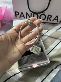 Новий браслет Pandora з шармами