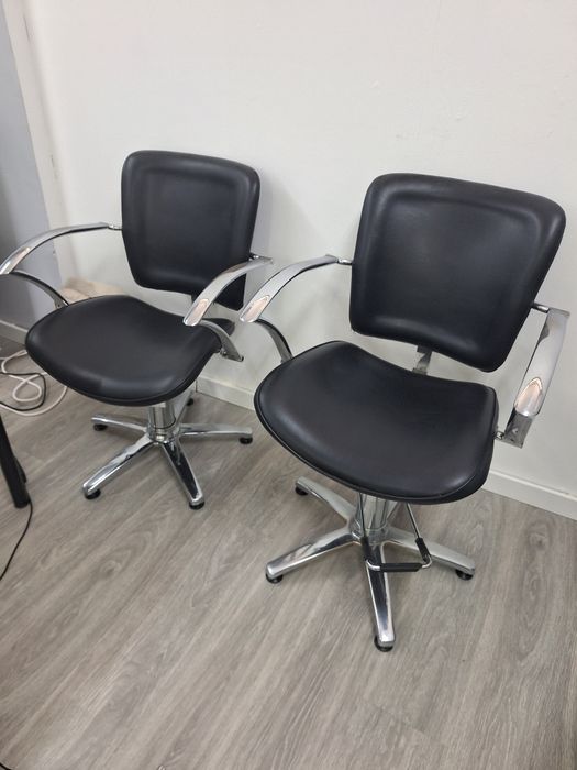Vendo 3 cadeiras de Cabeleireiro