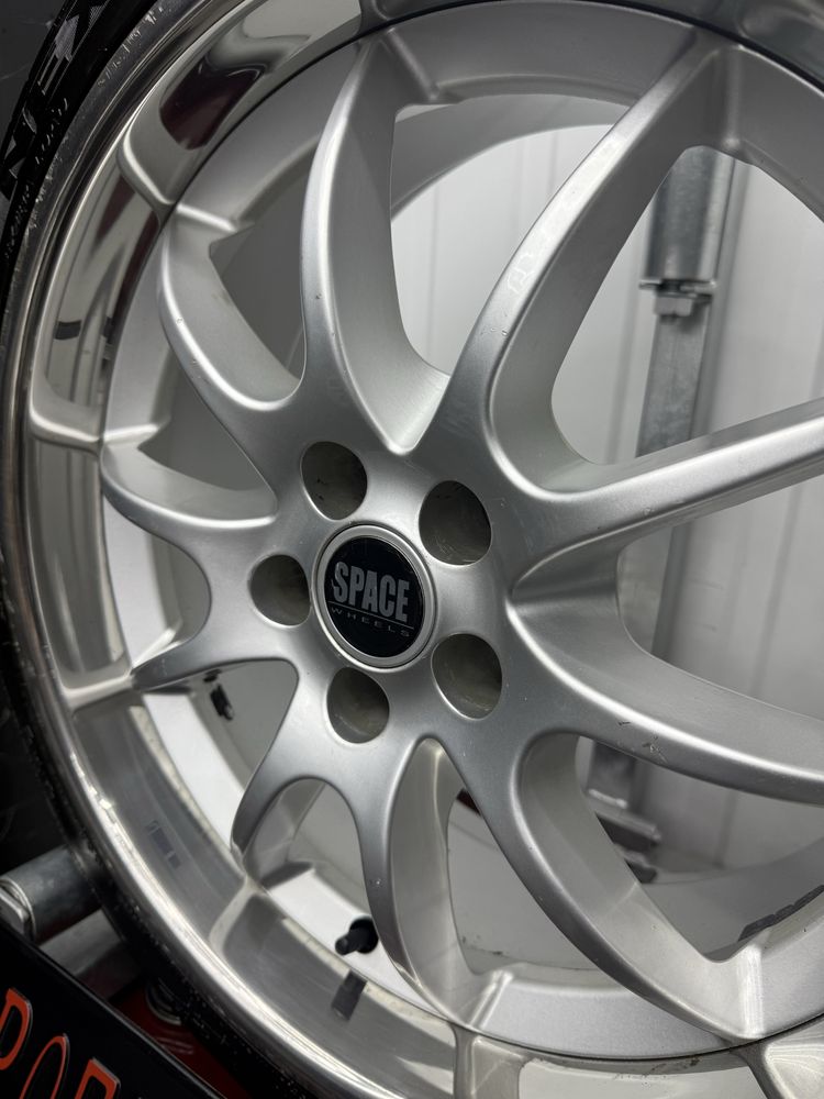 Alufelgi KOMPLET 18 cali 5x100 AUDI VW Subaru TT GOLF opony LETNIE