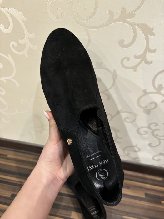 Замшеві жіночі туфлі