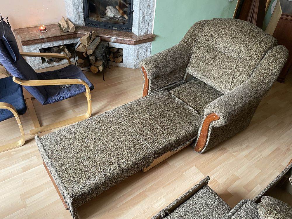Кутовий диван + крісло (розкладні)