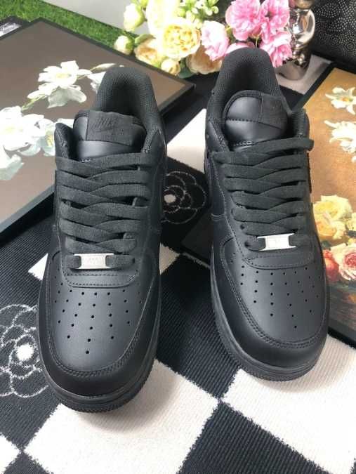 ButyDamskie Nike_Air_Force_1_Low_'07_Black_Uniseks R.40