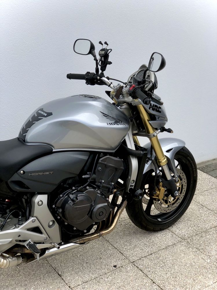 Honda hornet CB600F