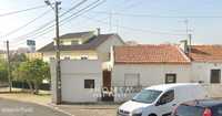 Moradia para Restaurar T2+1 Venda em Santa Iria de Azoia, São João da