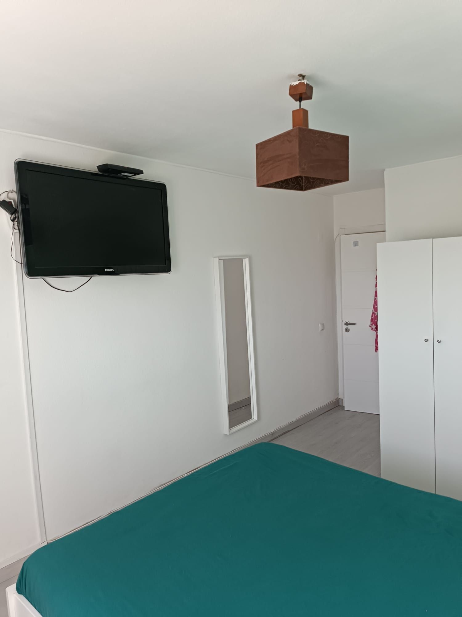 Vendo quarto completo