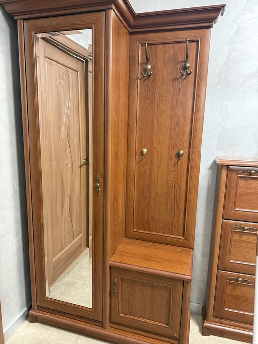 Прихожа, шафа, тумба, передпокій