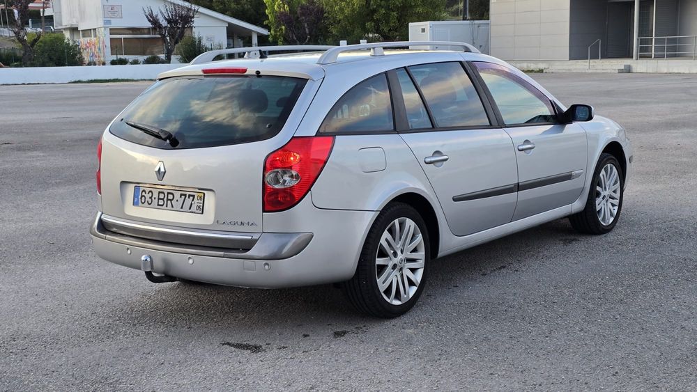 Renault Laguna 2.2 dci Caixa Automática