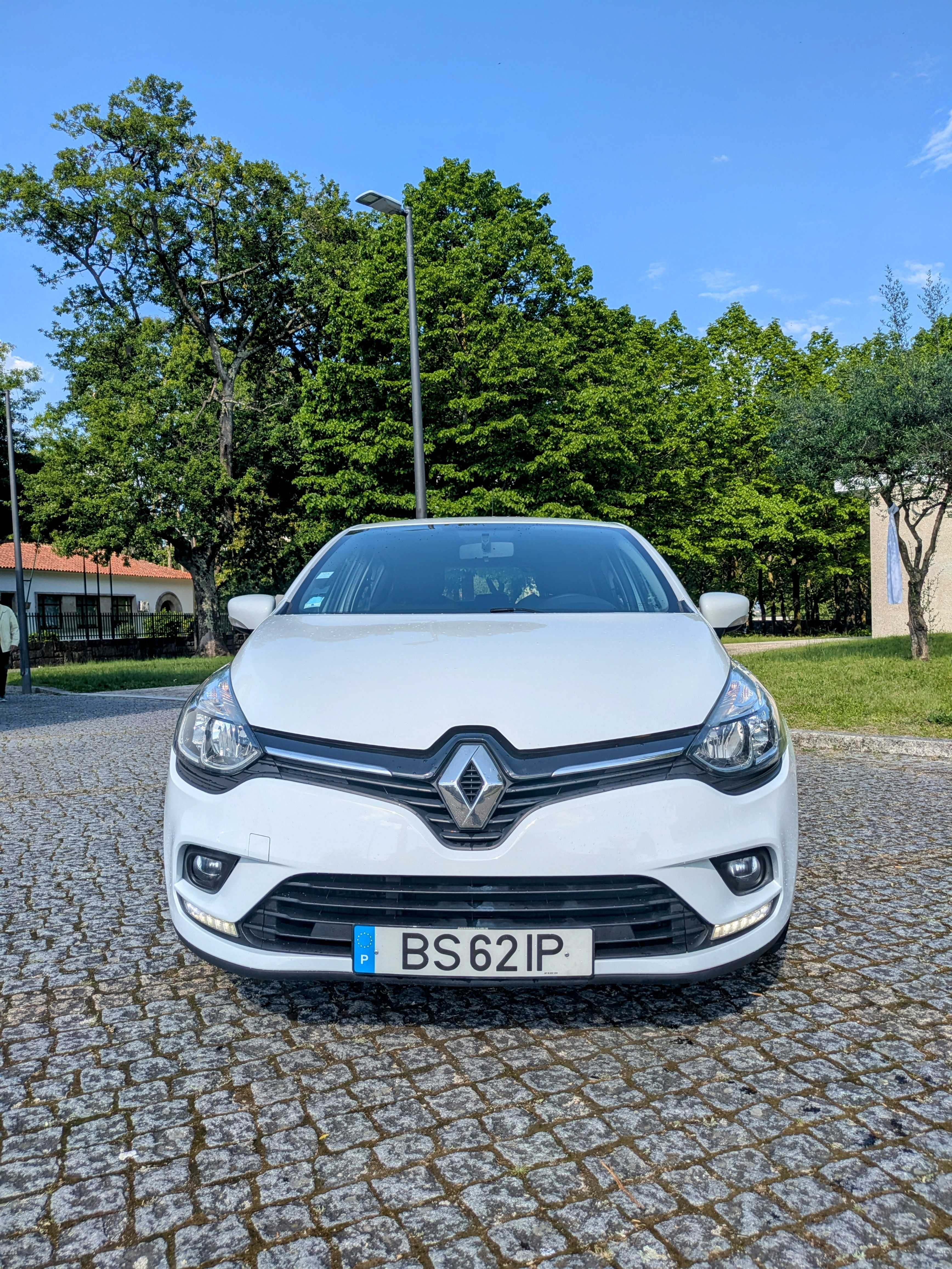 Clio 4 -90 CV SEMI-NOVO 100 KLM