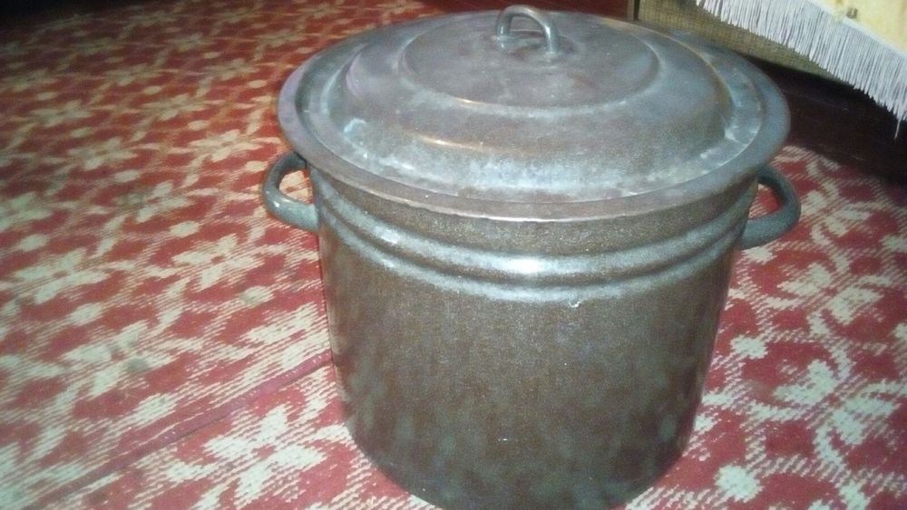 Продам  4х відерну  кастрюлю