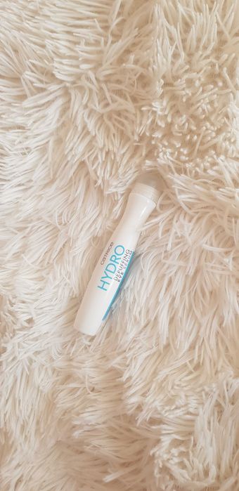 Catrice hydro depufing eye serum