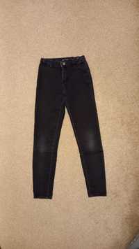 Czarne spodnie roz. 152 dziewczęce Reserved