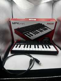 Kompaktowy i Niezawodny MIDI Controller Akai MPK Mini - Stan Idealny