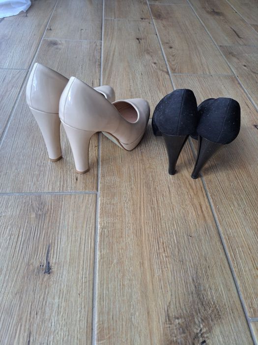 Туфлі дві пари 37 розмір відмінний стан