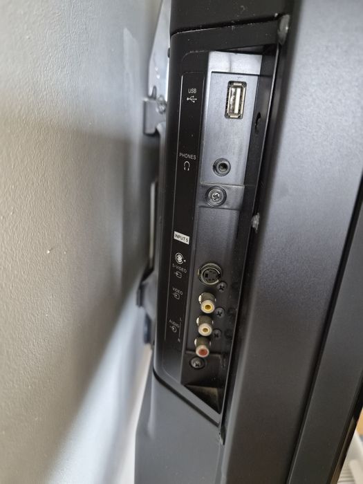 TV Pioneer "Kuro" 40"