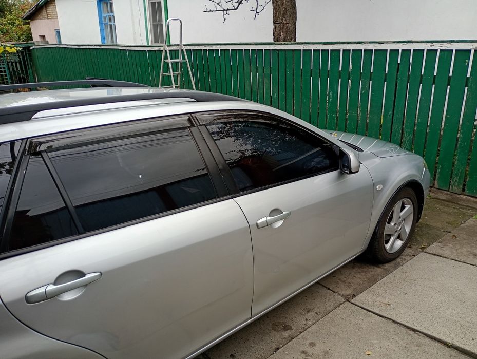 Мазда продаю свое вто.