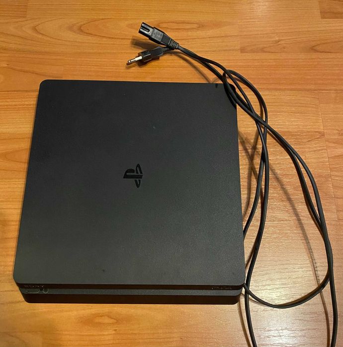 Vendo PS4 slim 1TB