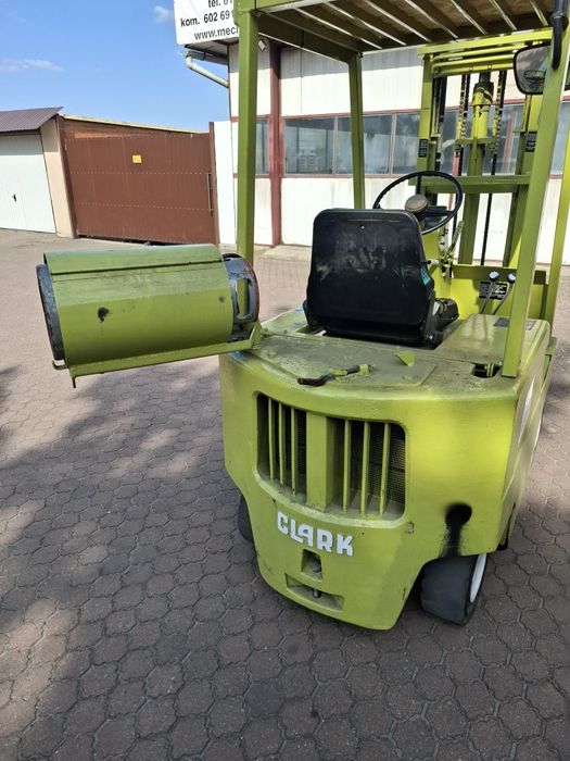 Widlak Wózek widłowy Clark 15 LPG