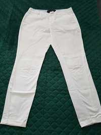 Spodnie białe Reserved roz. 36