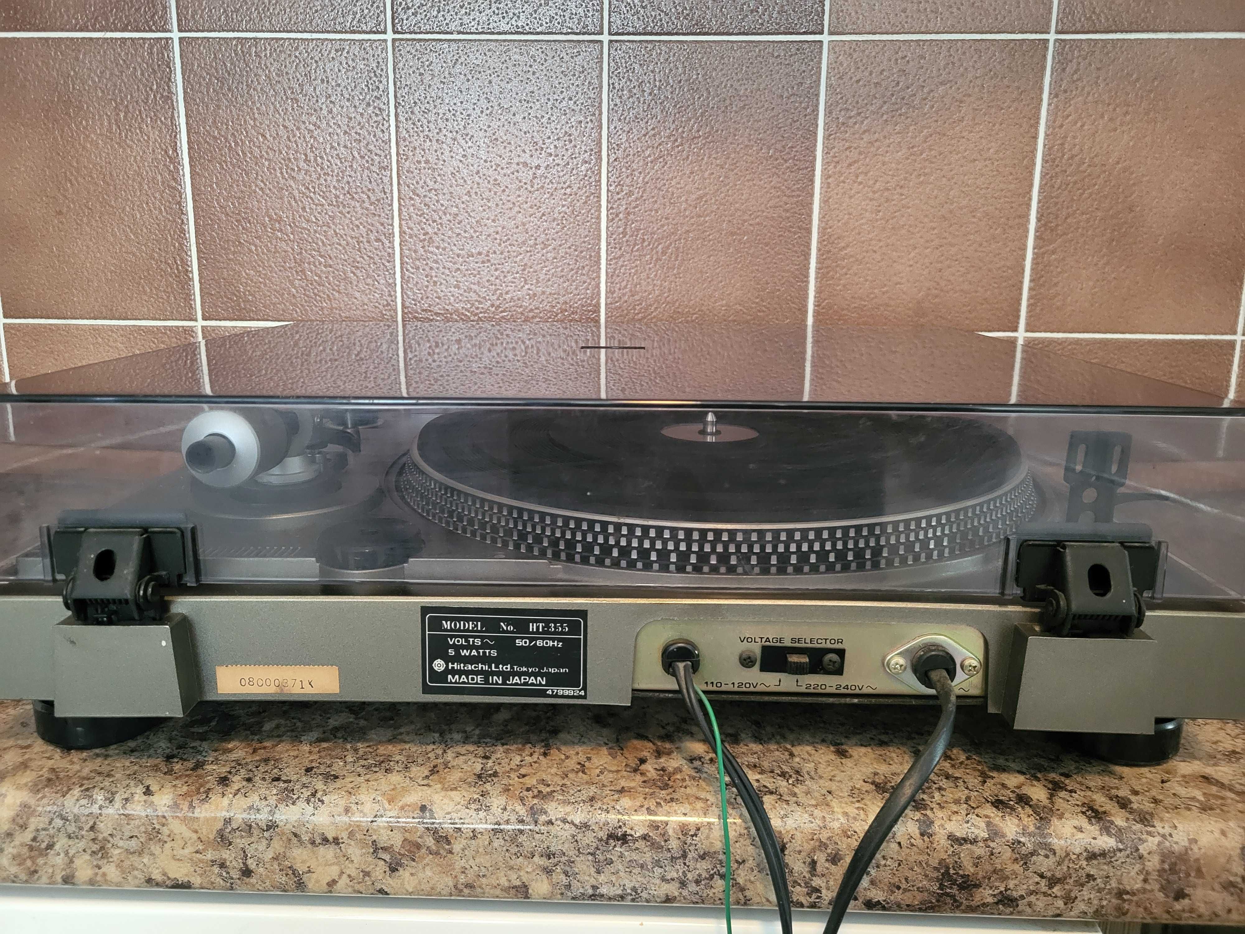 Gramofon Hitachi HT -355 Direct drive pół automat