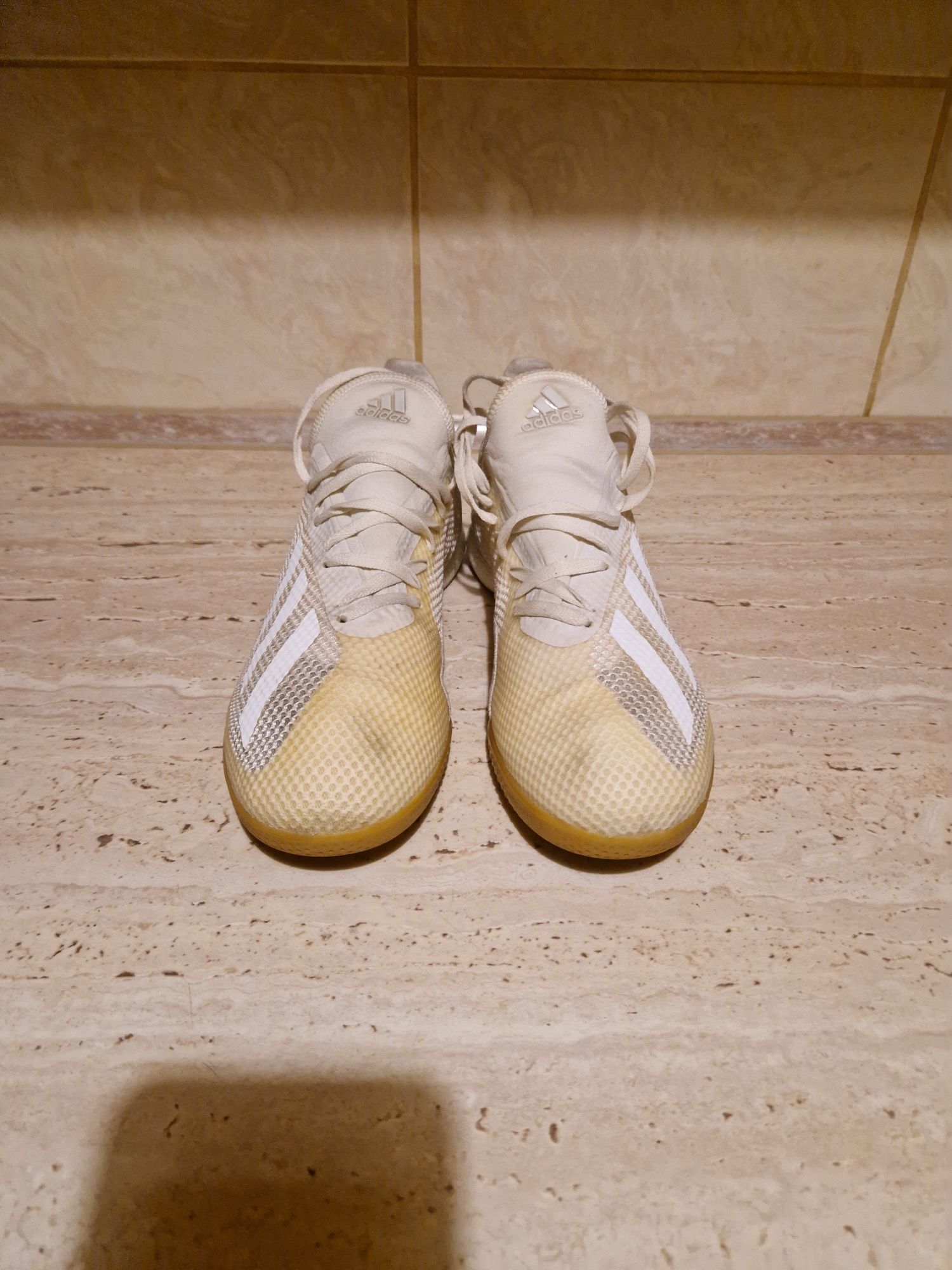 Halówki Adidas X Tango r 42